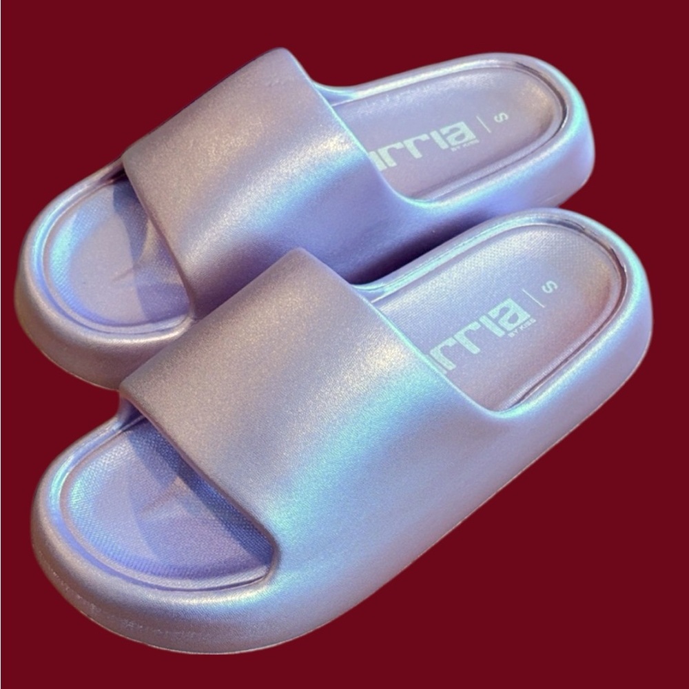 Arria by KISS Slides Sandals Chrome Metallic pink women’s size 6-7 Waterproof